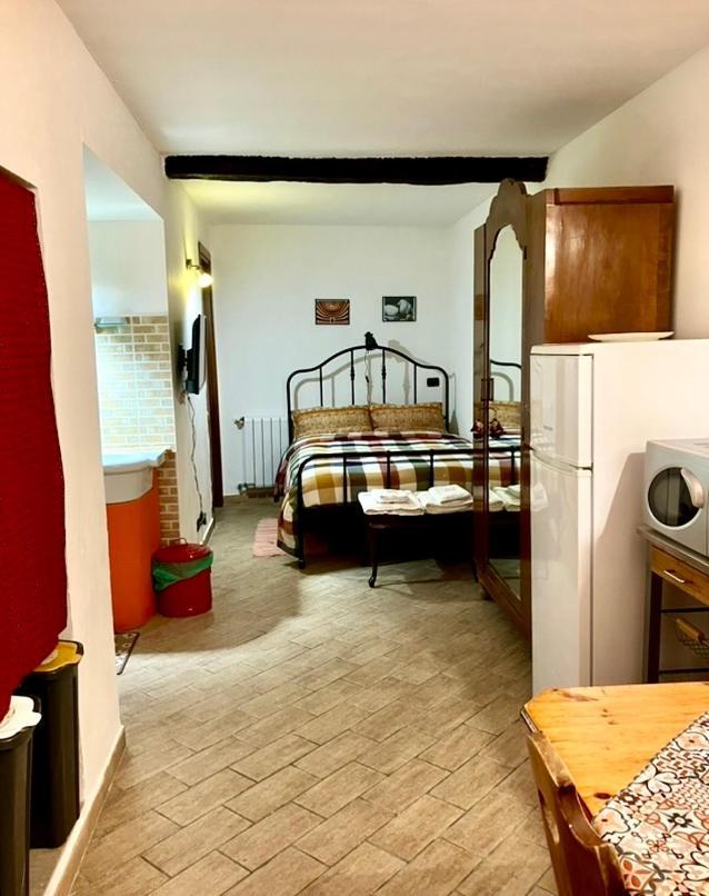 Case Vacanza Cipriano Spacious Apartment And Cosy Studio Monolocale Torretta  Bagian luar foto