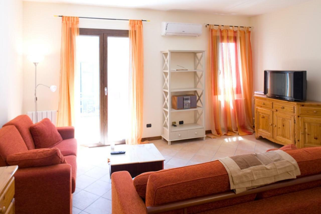 Case Vacanza Cipriano Spacious Apartment And Cosy Studio Monolocale Torretta  Bagian luar foto